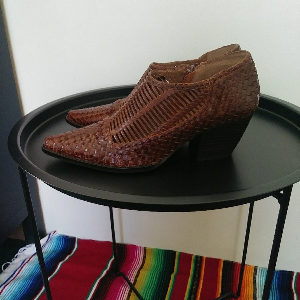 Matisse Vigo saddle shoes